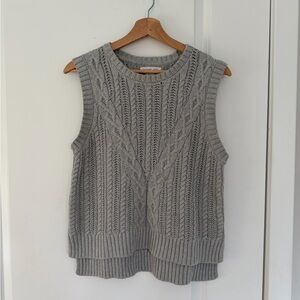 Size Medium Rachel Zoe Light Gray Cable Knit Sweater Vest